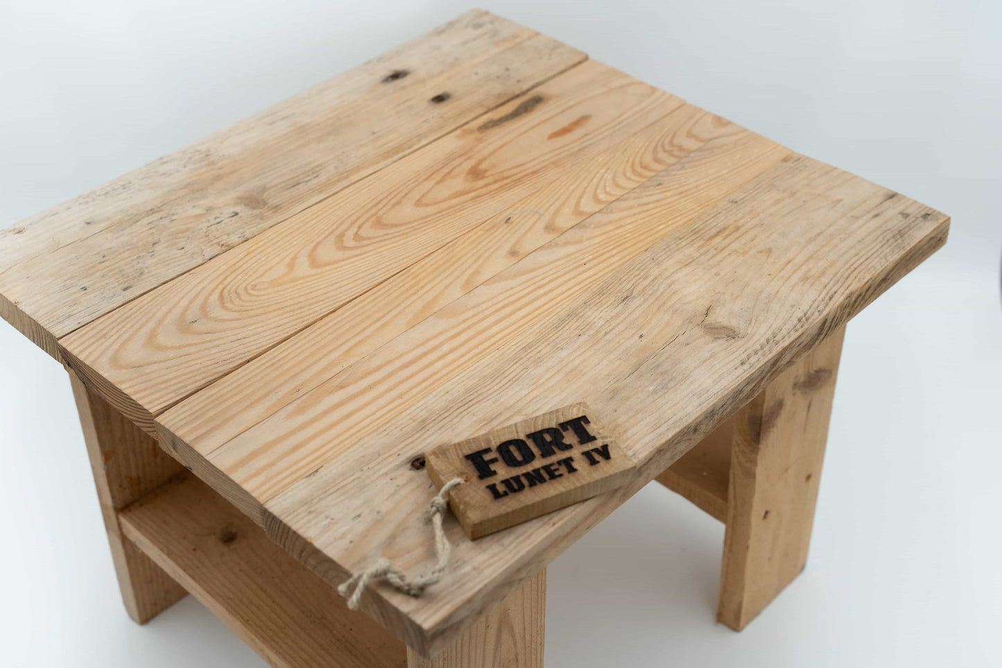 Houten krukjes