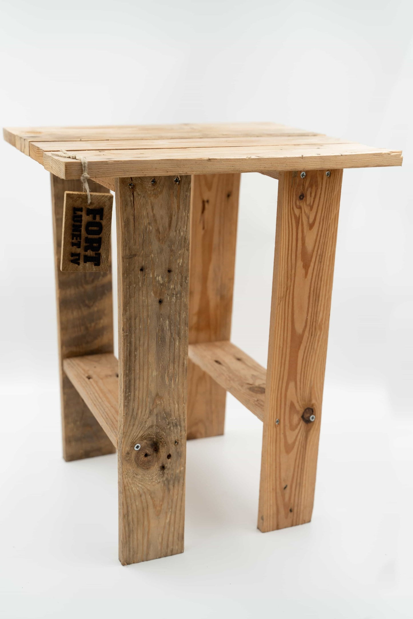 Houten krukjes