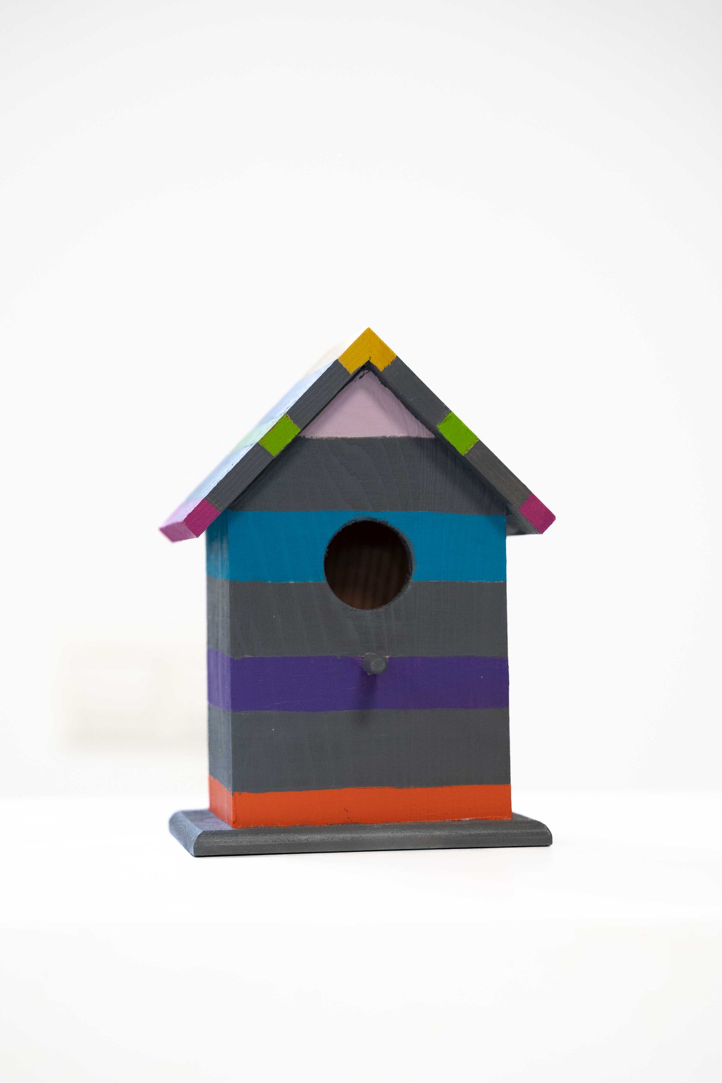 Vogelhuisje, beschilderd